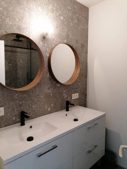 Cozb Apartment บรูจส์ ภายนอก รูปภาพ