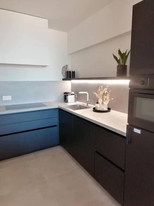 Cozb Apartment บรูจส์ ภายนอก รูปภาพ